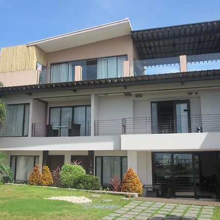 The Theodore Hotel Tagaytay City Екстер'єр фото